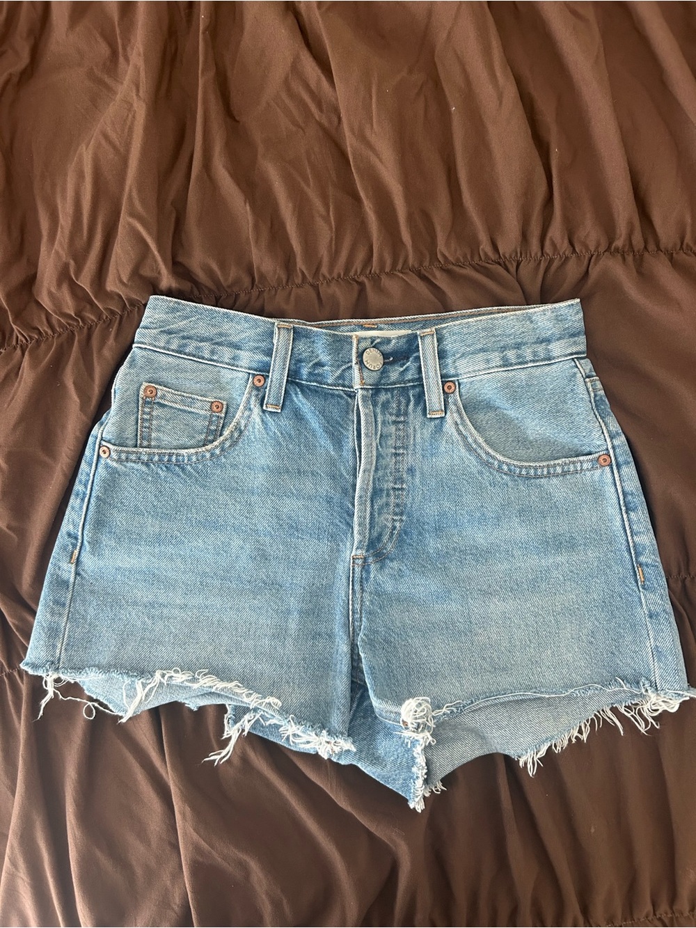 Denim Forum Light Wash Frayed Hem Jean Shorts